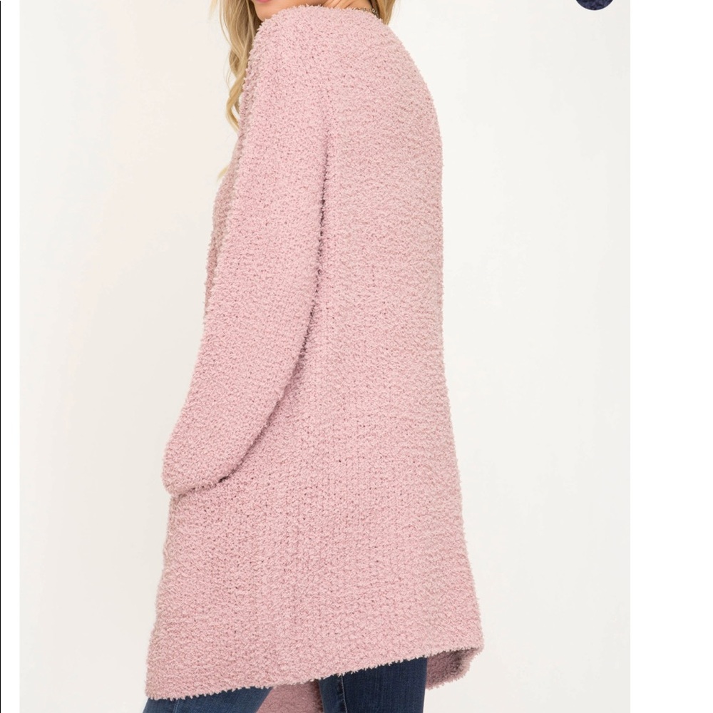 Cozy soft Rose popcorn long cardigan. - Picture 5 of 8